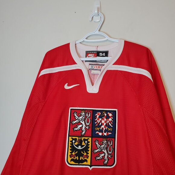 NOT FOR SALE Poshmark will Restrict Sellers Accounts If We Delete Too Many Items - Picture 3 of 8